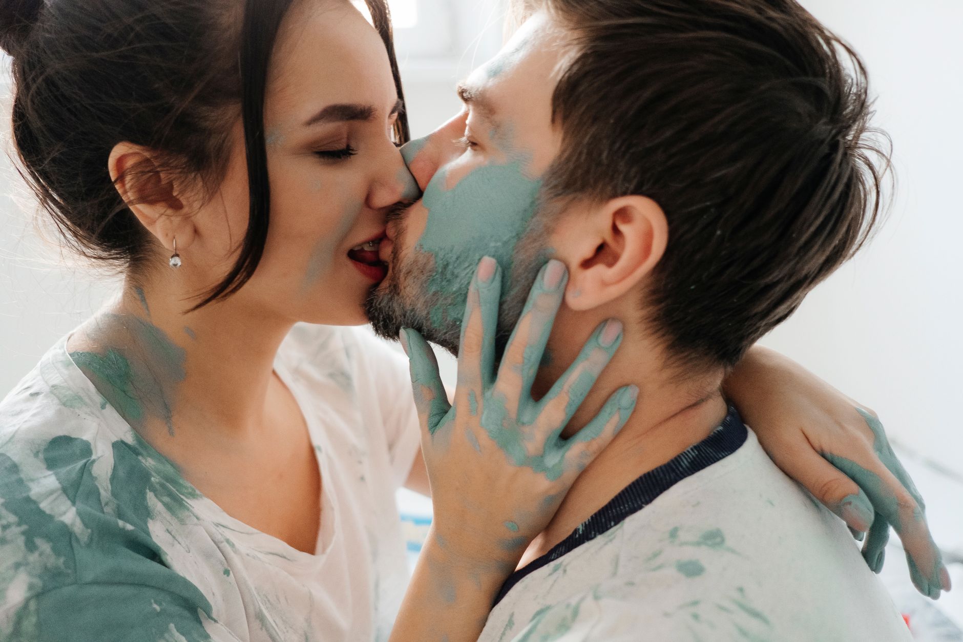 Casal abraçado